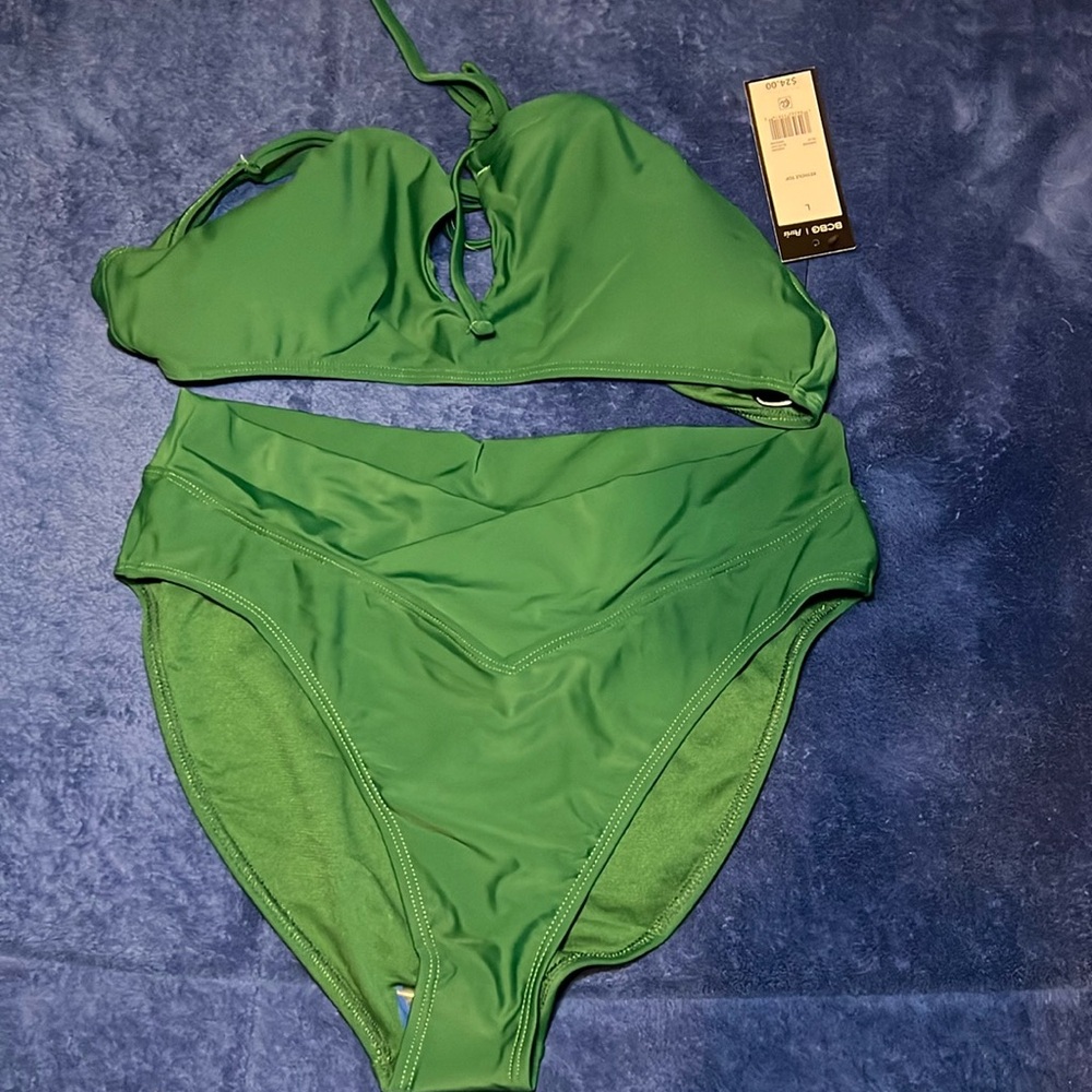 NWT BCBG Paris Green Bikini Swimsuit - Large